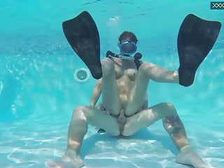 Minnie Manga Hardcore Intercourse Underwater
